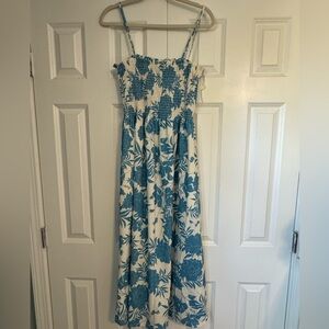 Women’s Maxi Smocked Dress with pockets